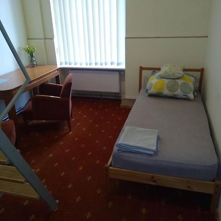 Hostel Kwadrans กลีวิตเซ ภายนอก รูปภาพ